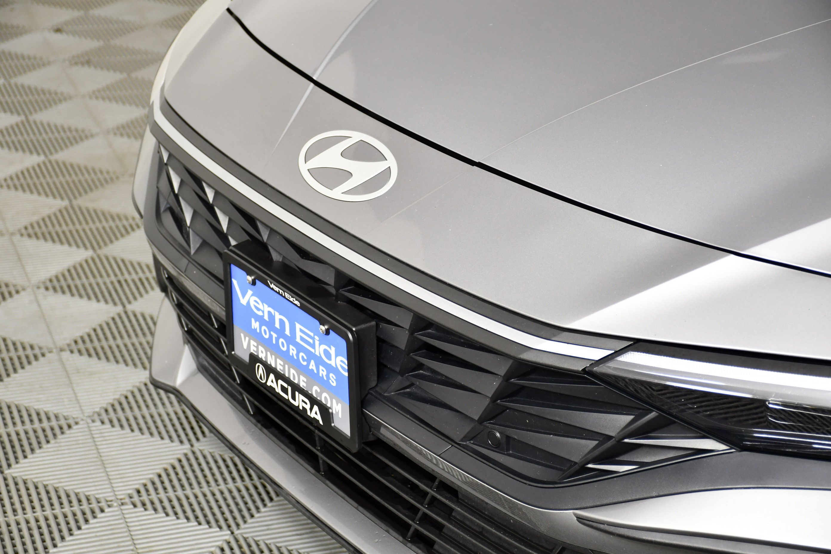 Used 2024 Fluid Metal Hyundai SEL image 11