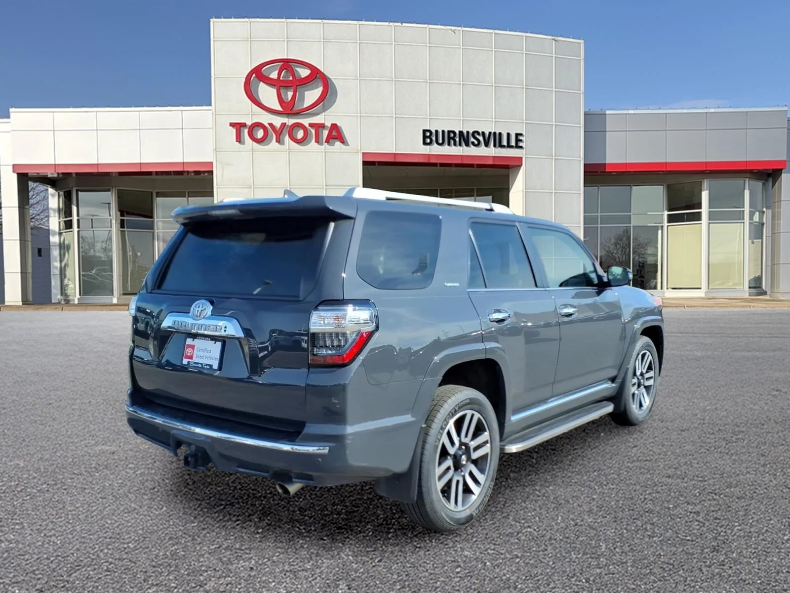 Certified Used 2024  Toyota Limited image 3