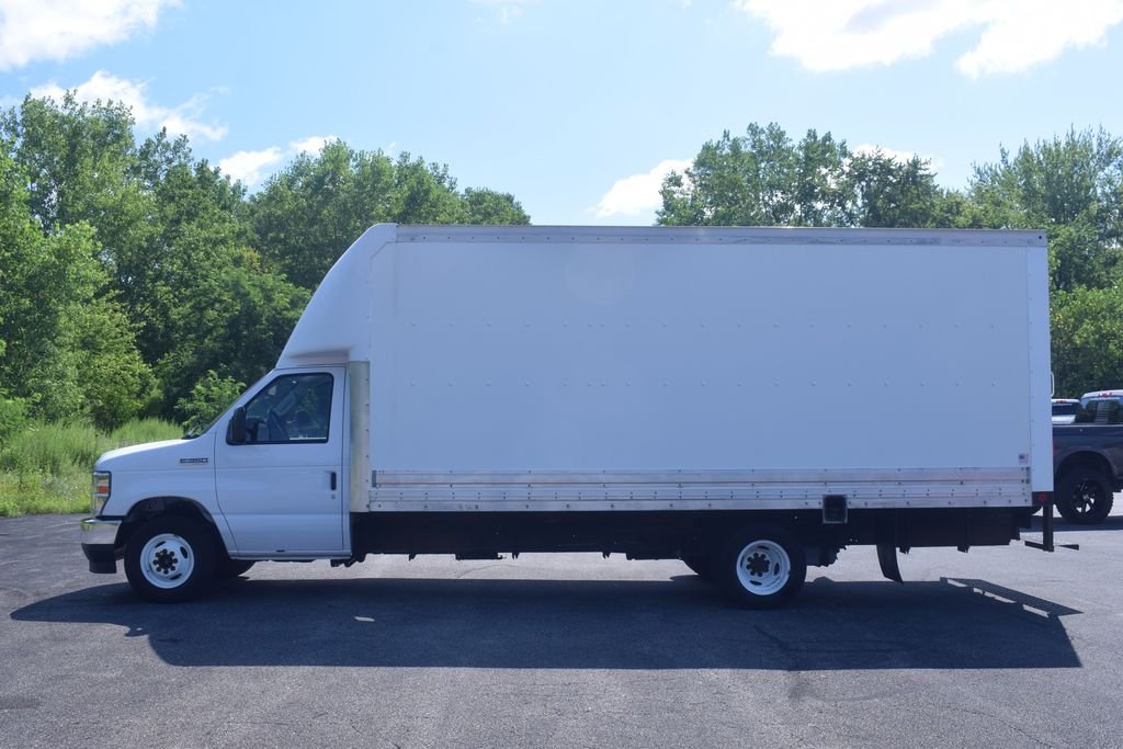 Used 2022 Oxford White Ford Base image 13