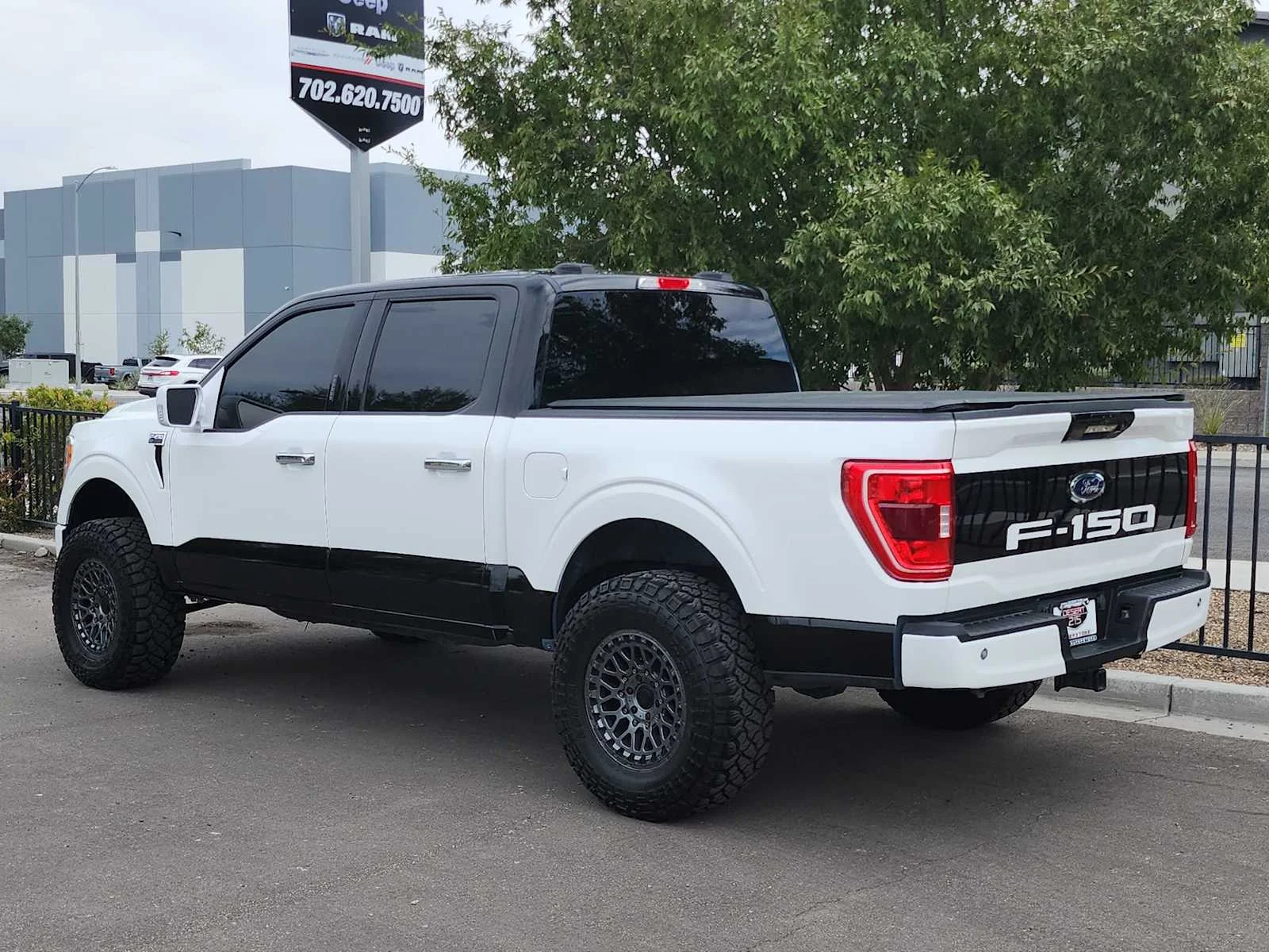 Used 2023 Area 51 Blue Ford XLT image 6
