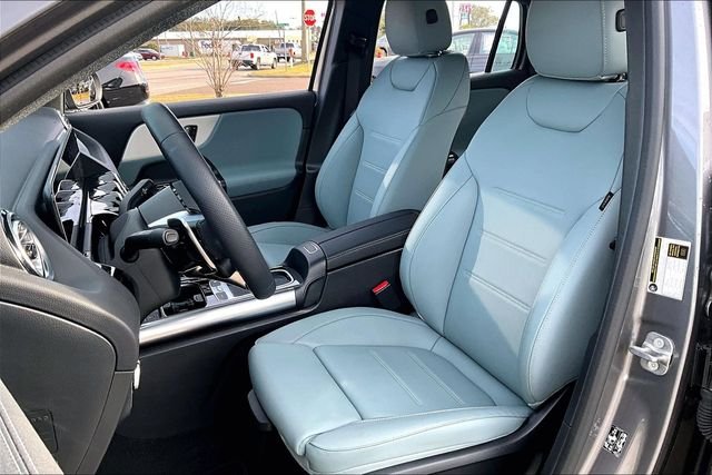 Used 2024 Gray Mercedes-Benz GLA 35 AMG® image 18