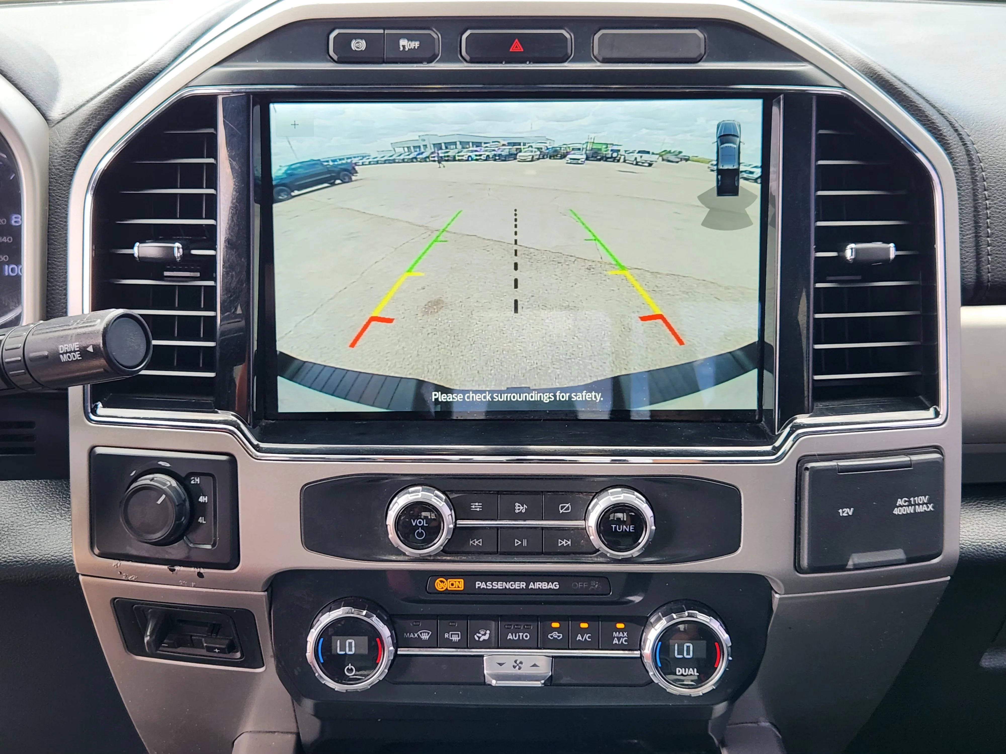 Used 2022  Ford XL image 18