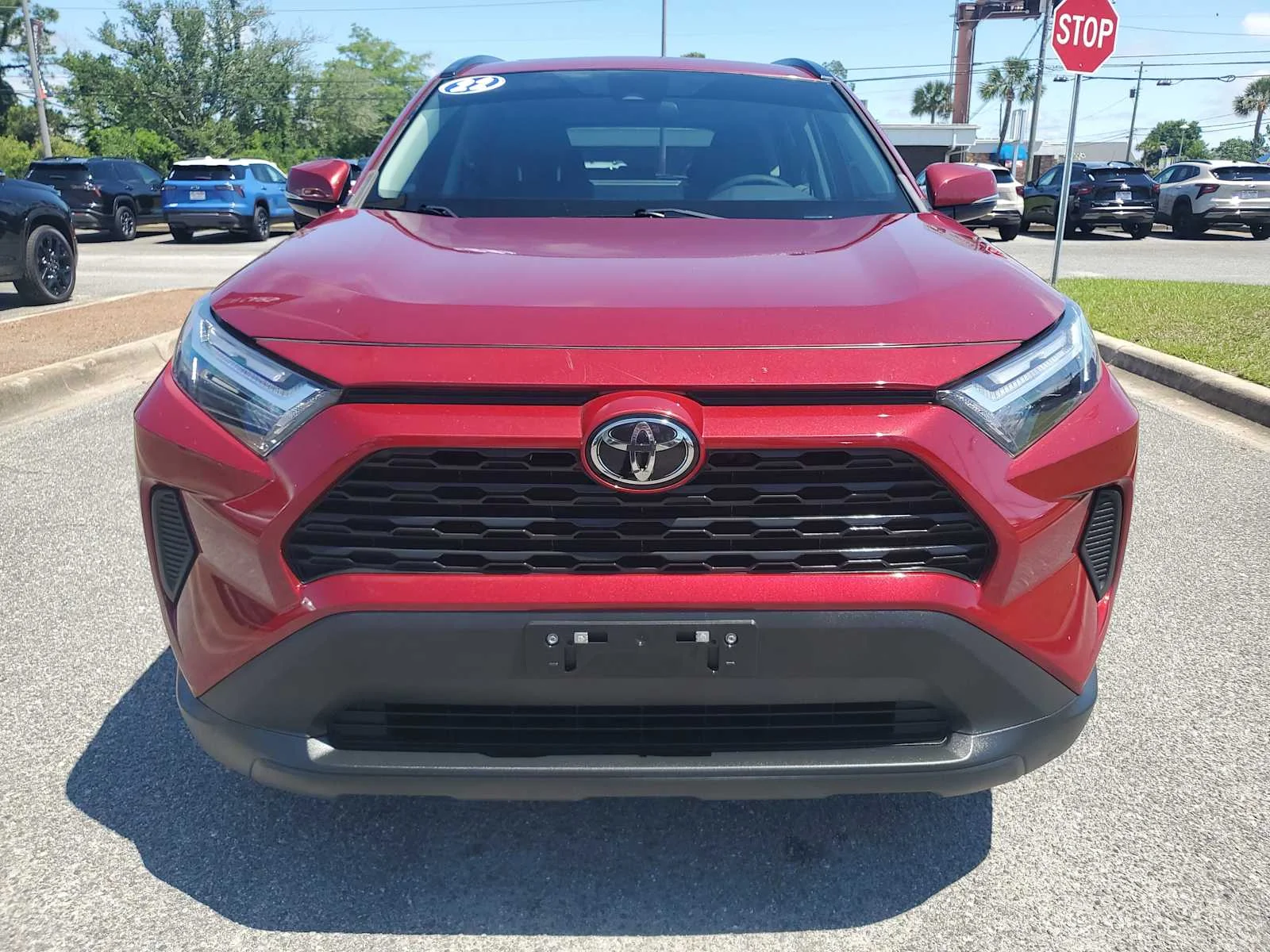 Used 2022 Ruby Flare Pearl Red Toyota XLE image 9