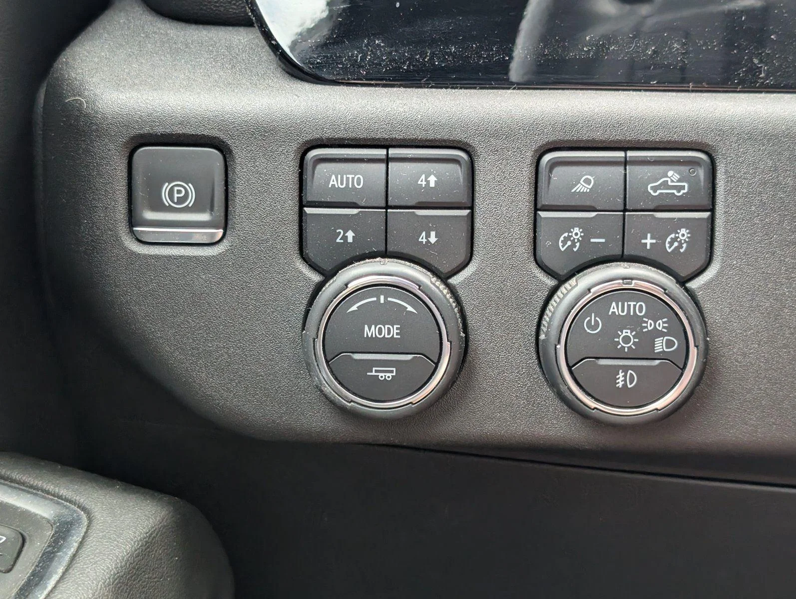 Used 2024 Black Chevrolet High Country image 29