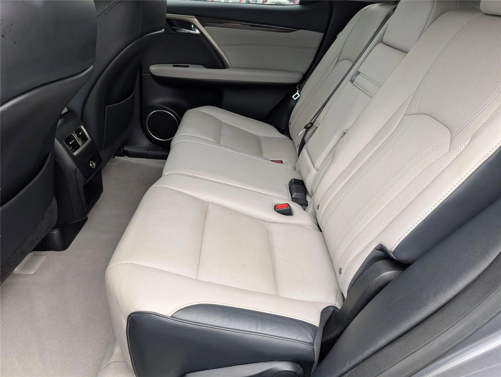 Used 2019 Nebula Gray Pearl Lexus RX 350 image 30