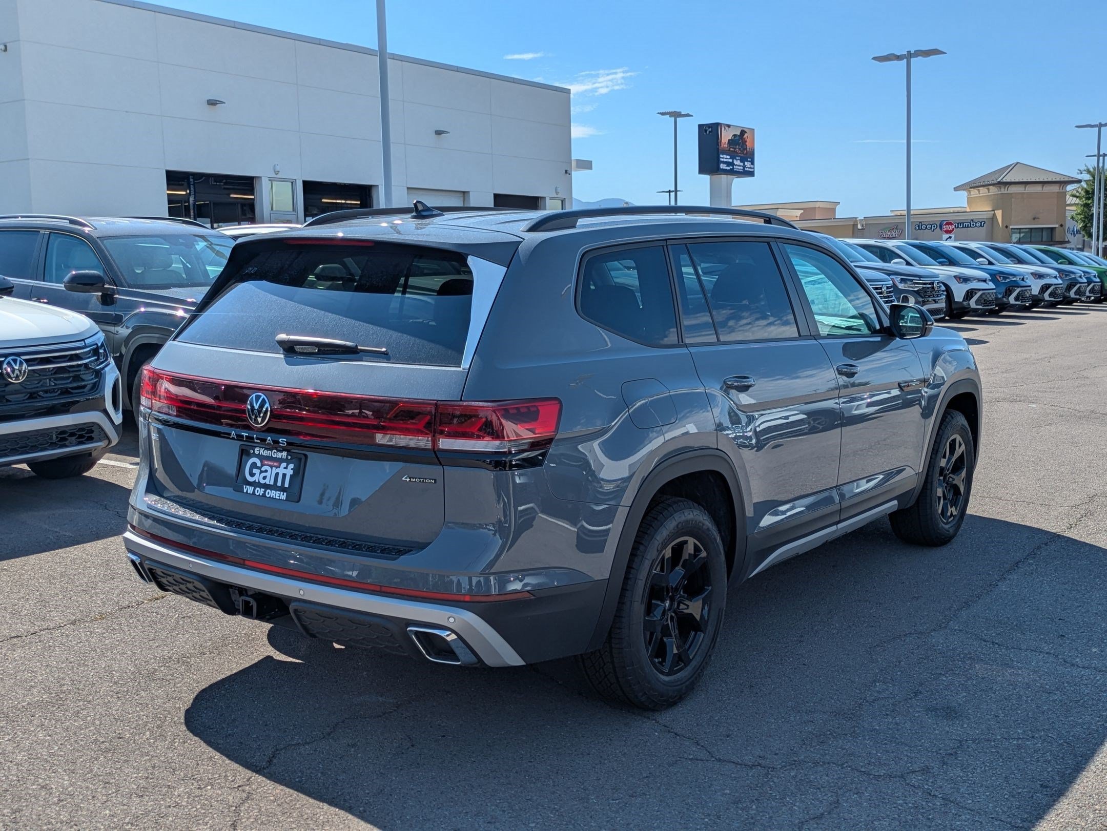 New 2026 Pure Gray Volkswagen 2.0T Peak Edition image 3