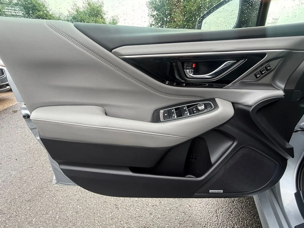 Used 2024 Ice Silver Metallic Subaru Limited image 26
