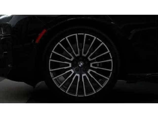 New 2026 Black Sapphire Metallic BMW 760i xDrive image 7