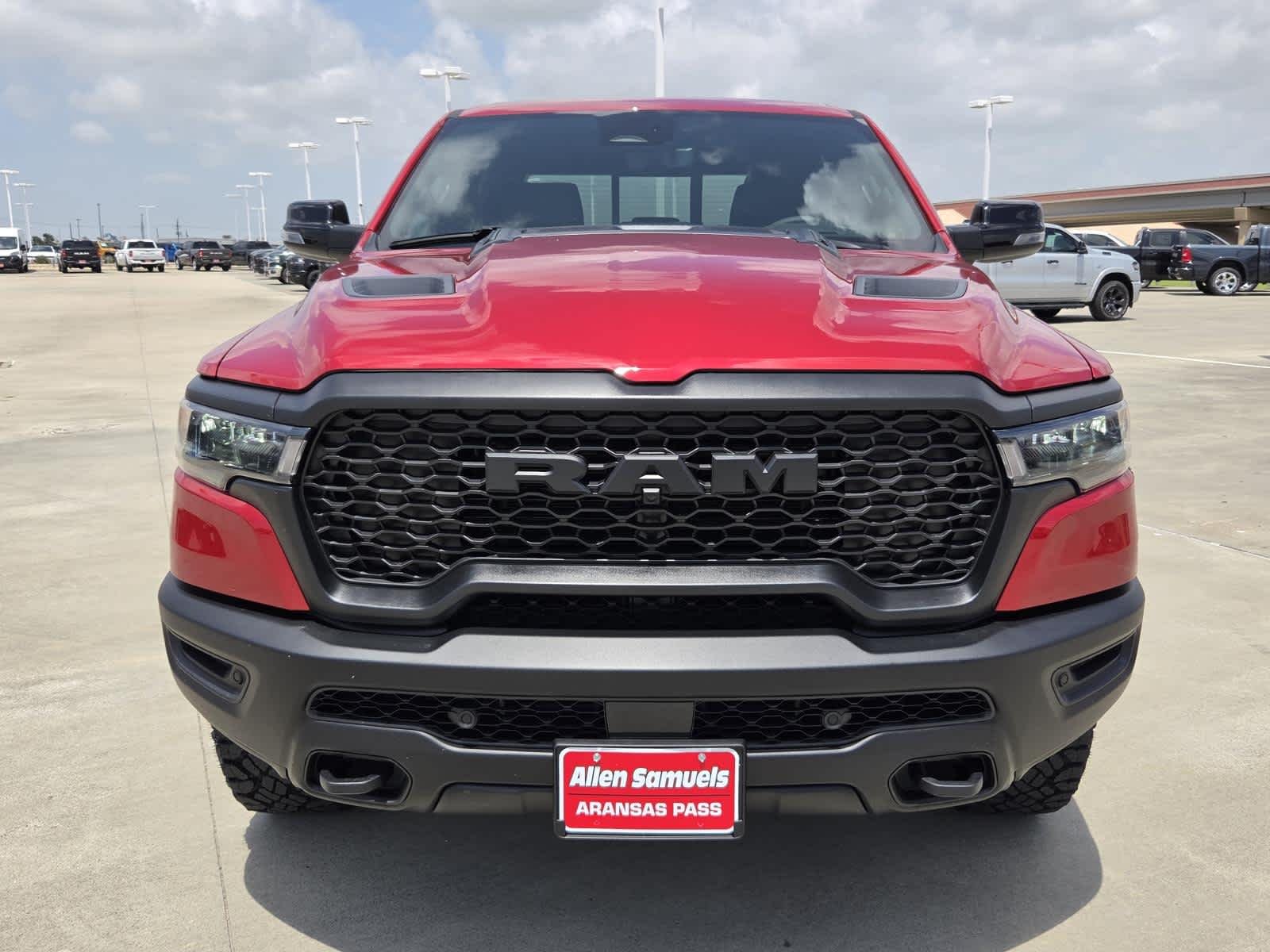 New 2026 Molten Red Pearl-Coat Exterior Paint RAM Rebel image 8