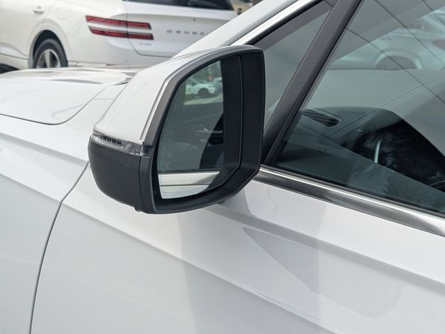 Used 2023  Audi 45 Premium image 11