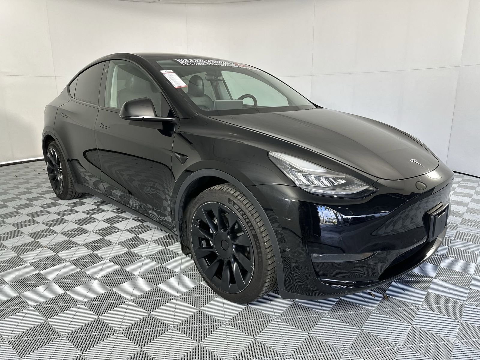 Used 2021 Tesla Model Y Long Range with VIN 5YJYGDEE8MF066541 for sale in Palmetto Bay, FL
