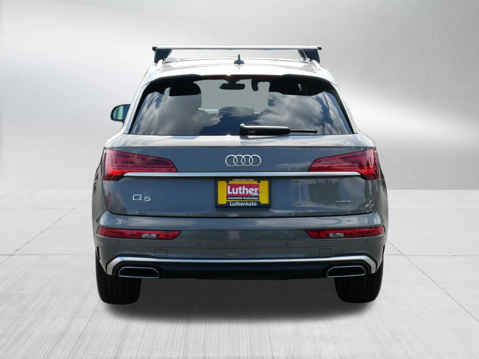 Used 2023 Gray Audi S line Premium image 6