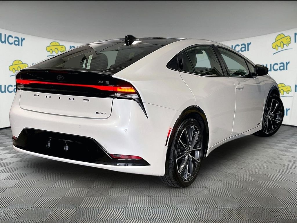 Used 2024 Beige Toyota XLE image 6