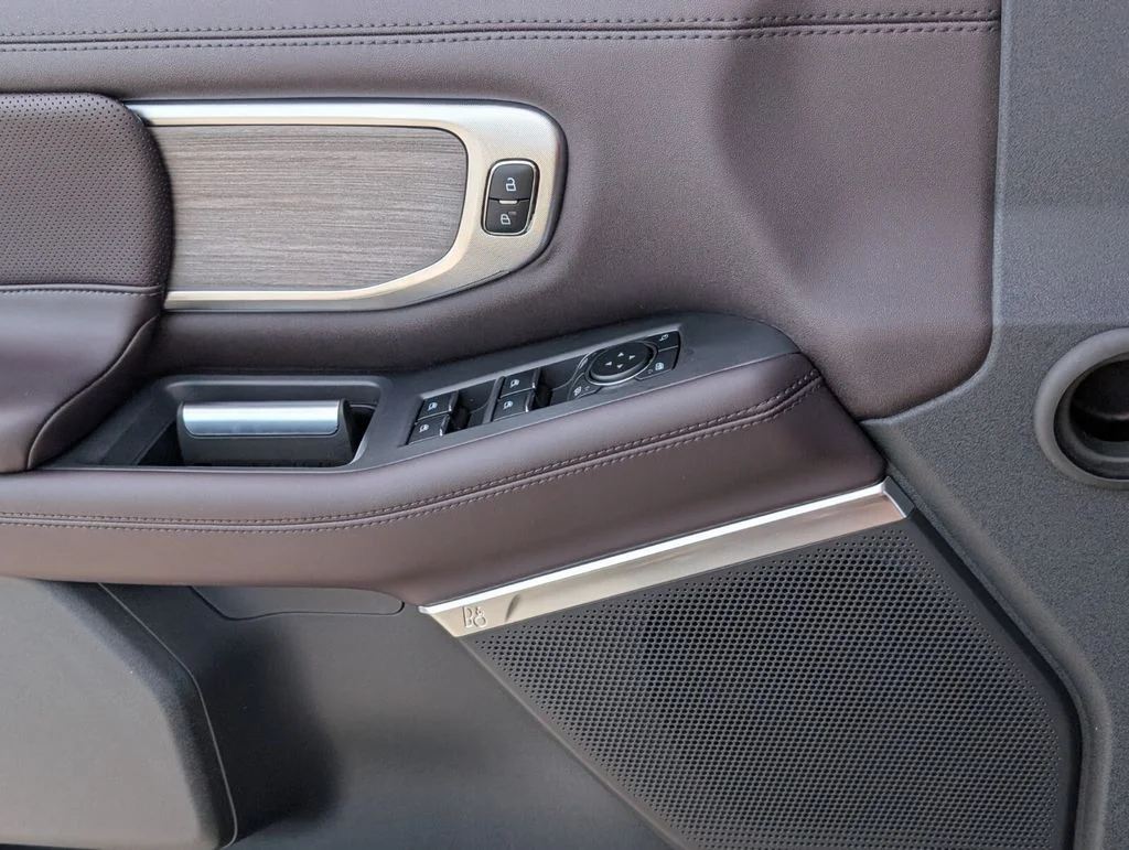 New 2025 Agate Black Metallic Ford Platinum® image 13