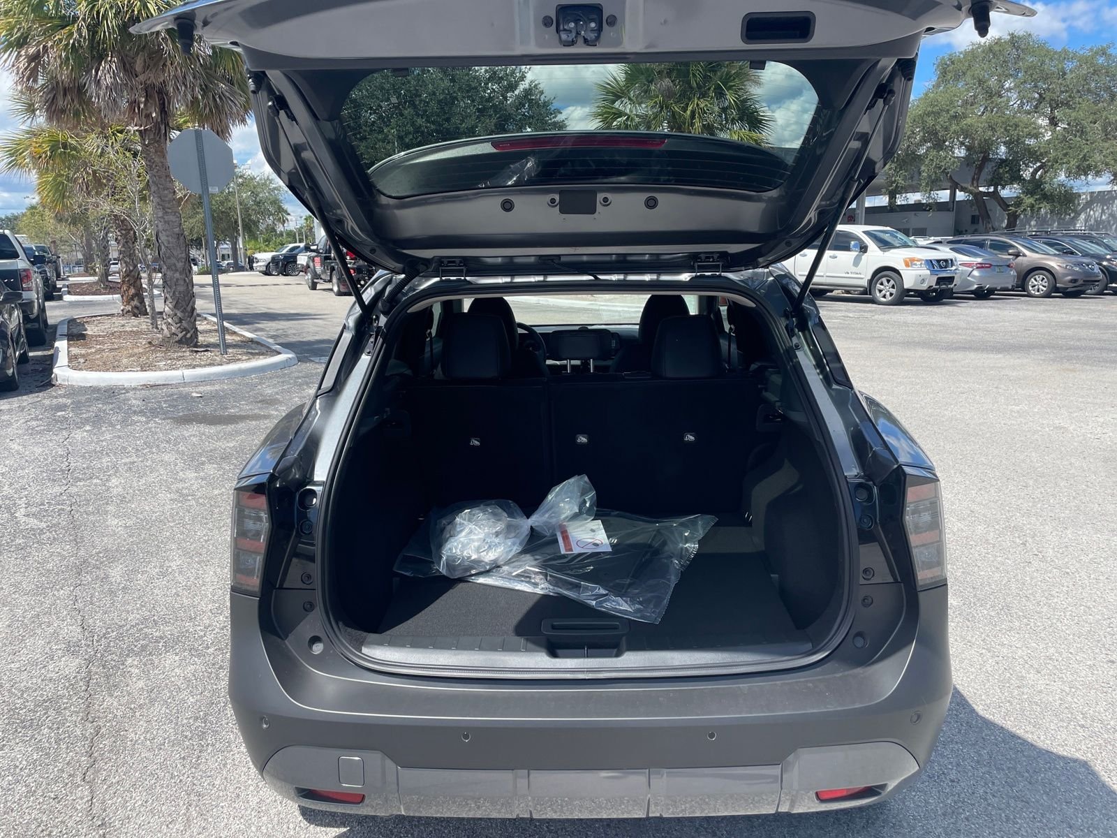 New 2026 Nissan Kicks SR 4D Sport Utility