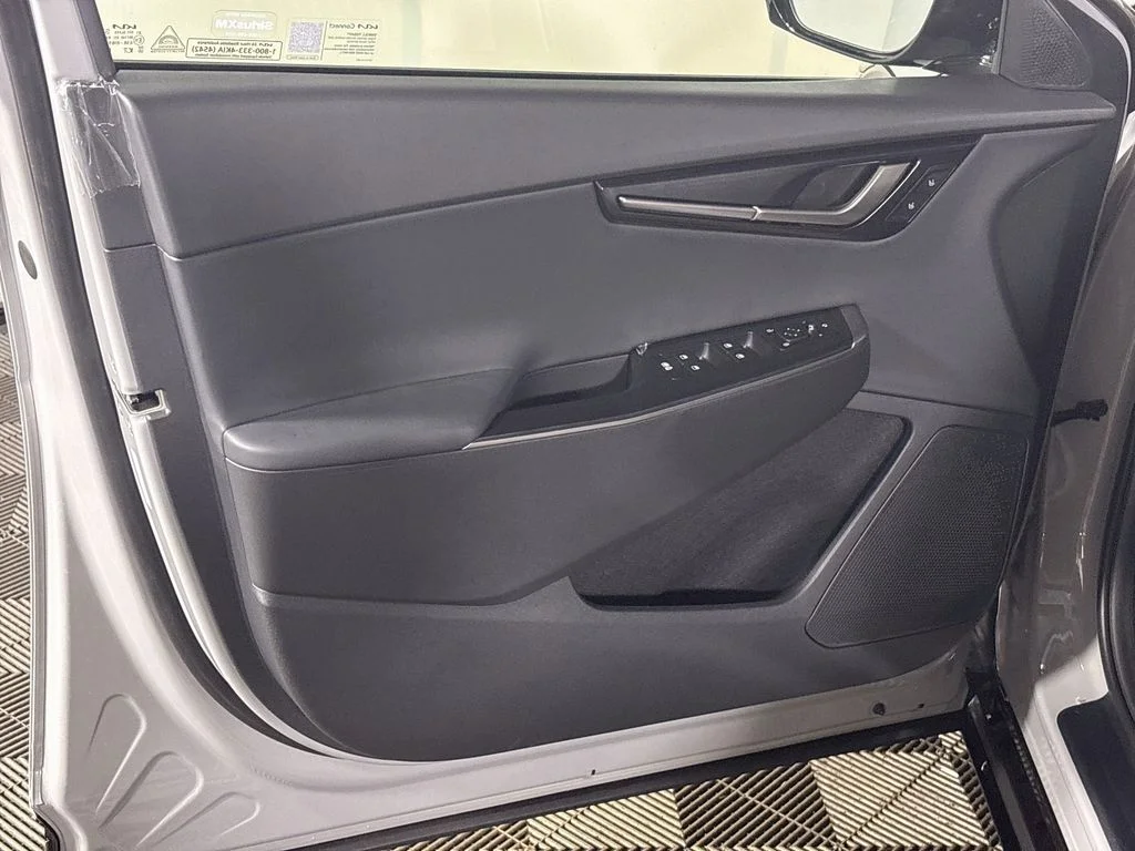 New 2026 Wolf Gray Kia WIND image 10