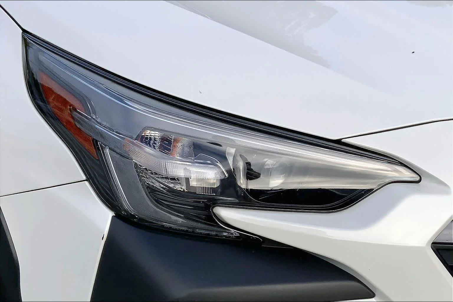 Used 2024 Crystal White Pearl Subaru Limited image 24