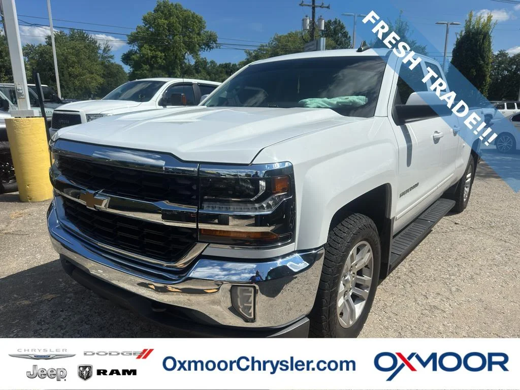 Used 2016 Summit White Chevrolet LT image 1