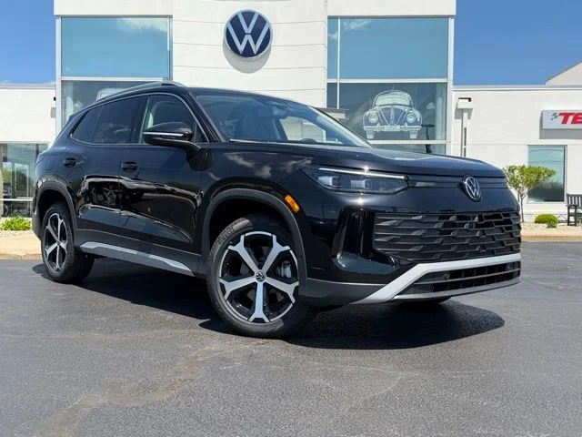New 2026 Black Volkswagen 2.0T SE image 1