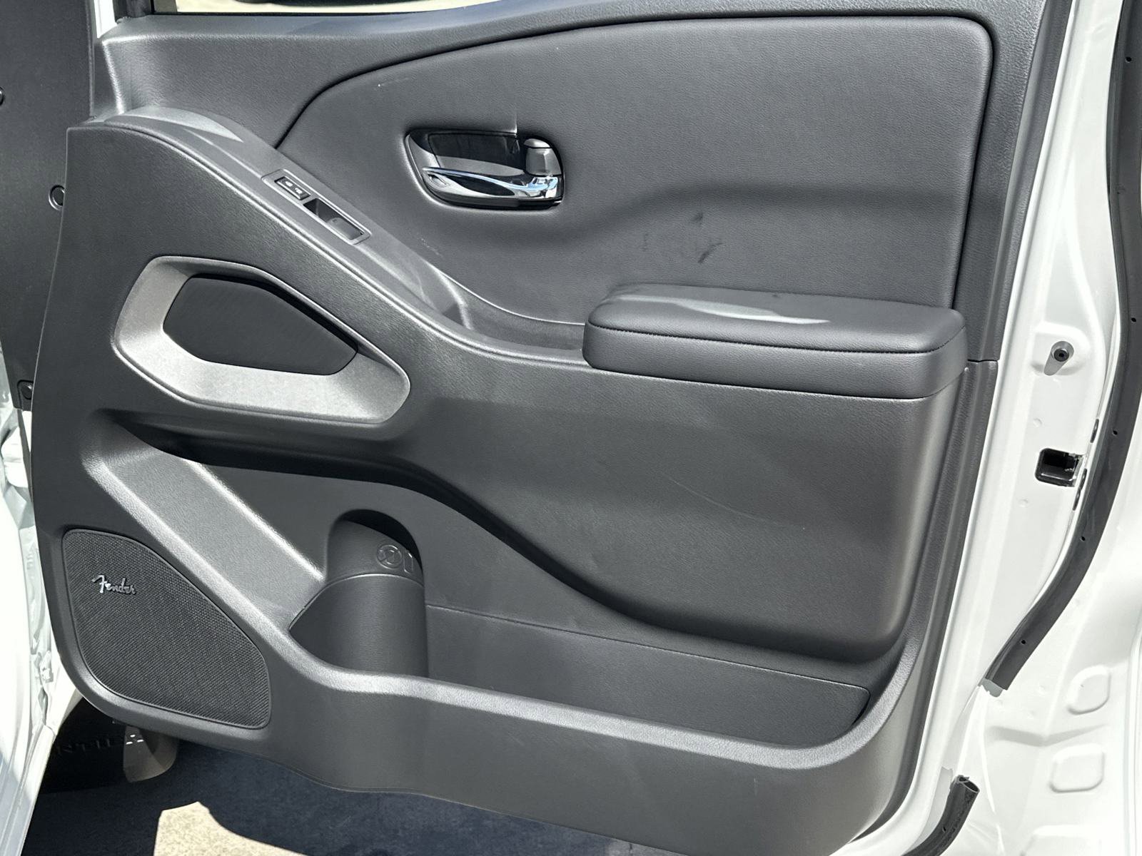 2025 Nissan Frontier SV - Photo 15