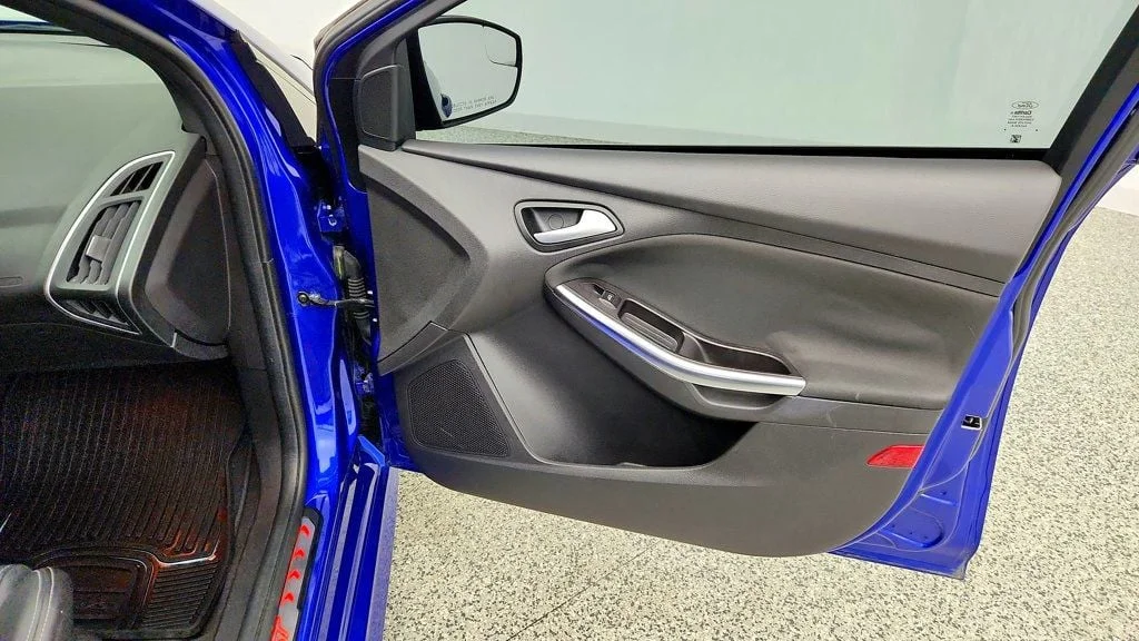 Used 2014 Performance Blue Ford ST Hatchback w/ ST2 Equipment Group & RECARO Sport Seats image 28