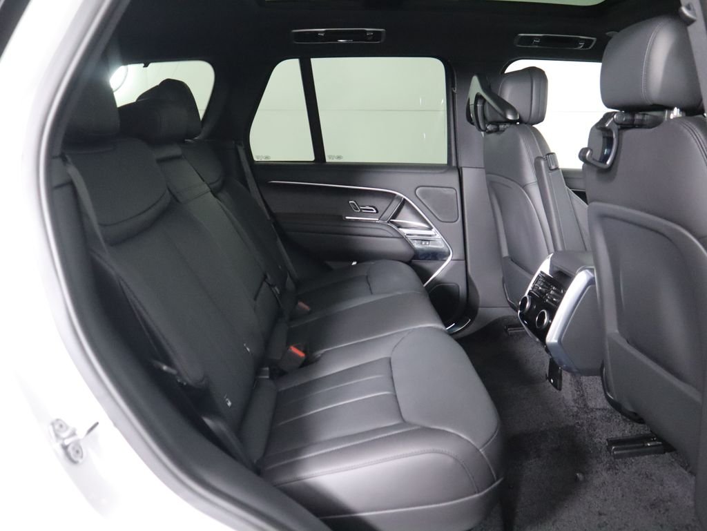 New 2026 Fuji White Land Rover SE image 24