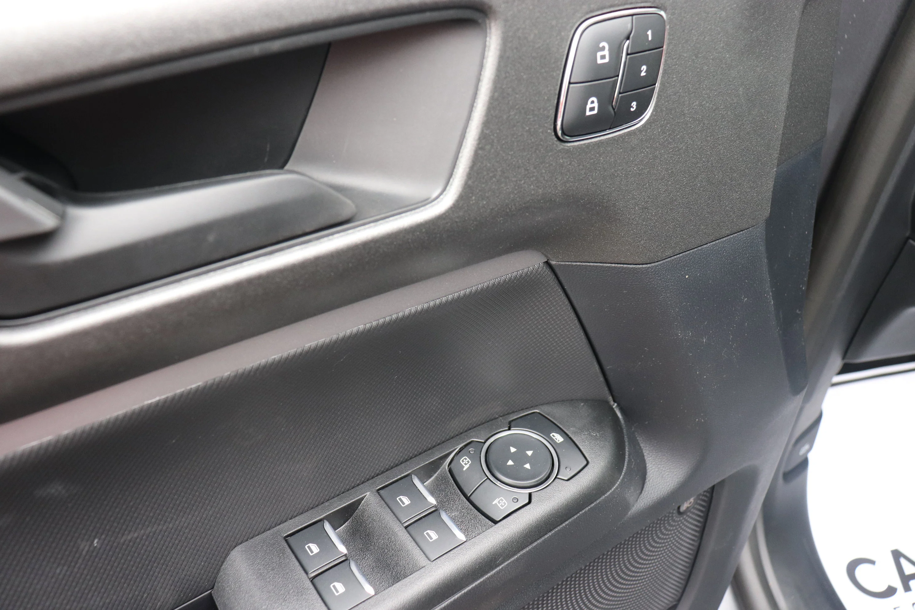 New 2026 CARBONIZED GREY Ford Outer Banks image 10