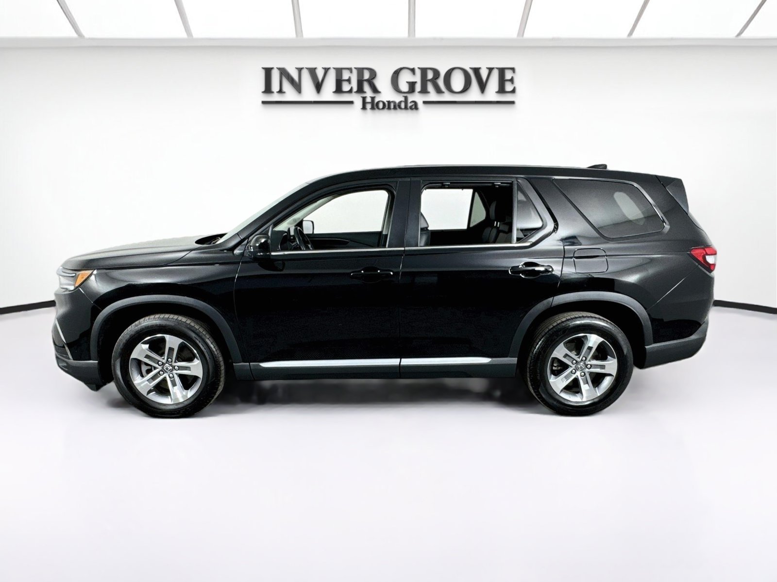 Certified Used 2024 Crystal Black Pearl Honda AWD EX-L image 8