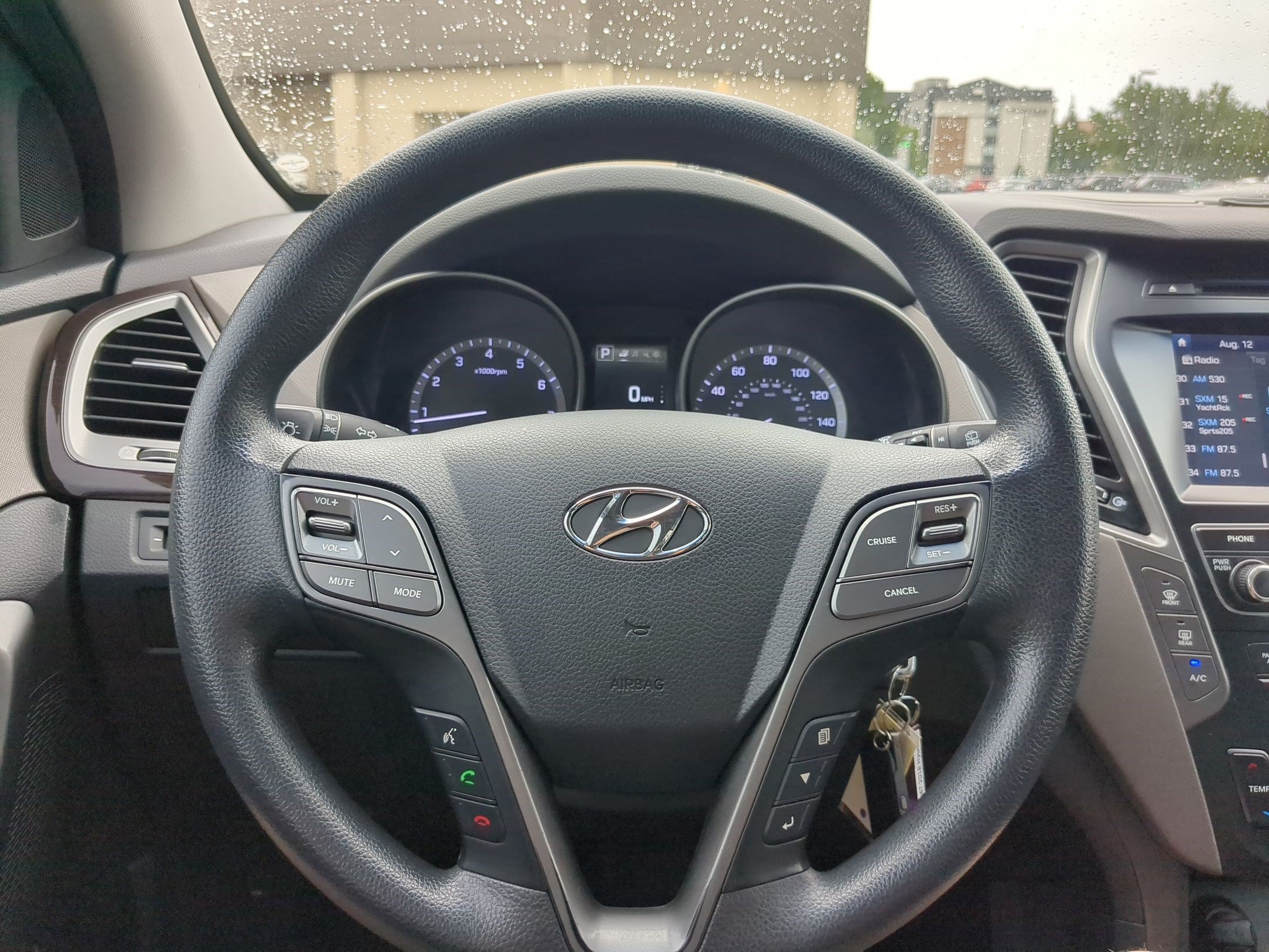 2018 Hyundai Santa Fe SE - Photo 17
