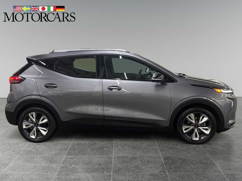 Used 2023 Chevrolet Bolt EUV LT with VIN 1G1FY6S03P4190536 for sale in Bedford, OH