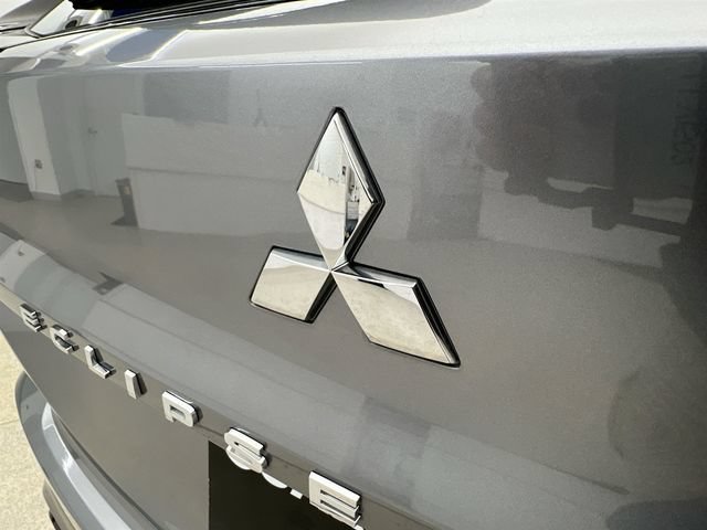 2024 Mitsubishi Eclipse Cross SE - Photo 38