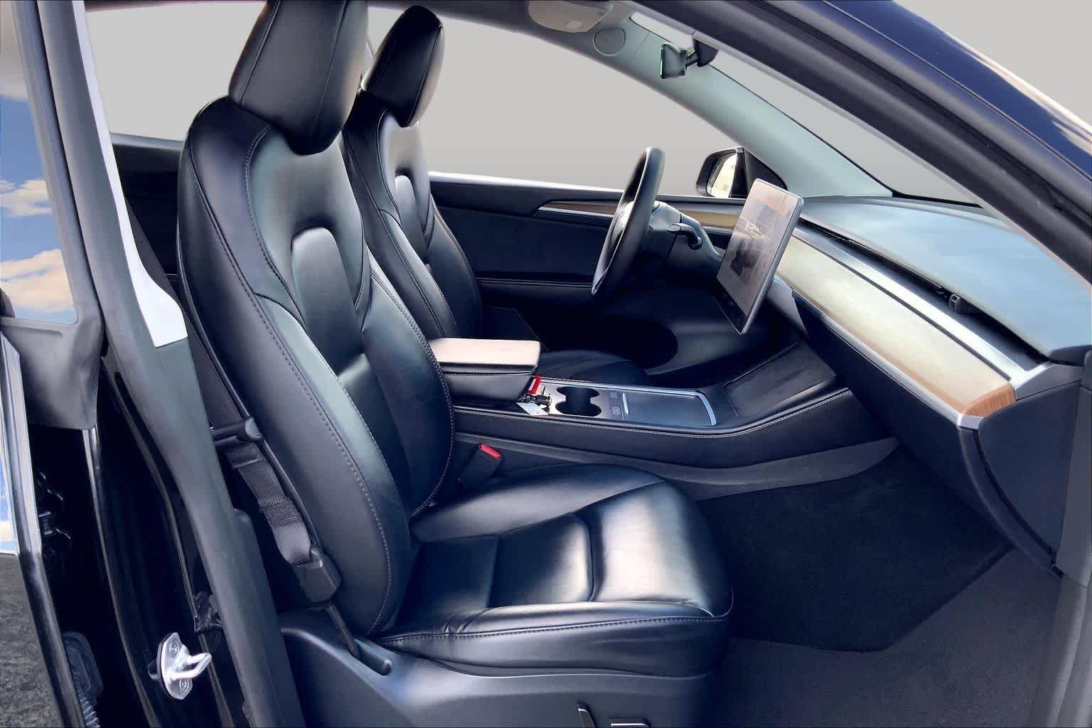 Used 2024 Solid Black Tesla  image 8