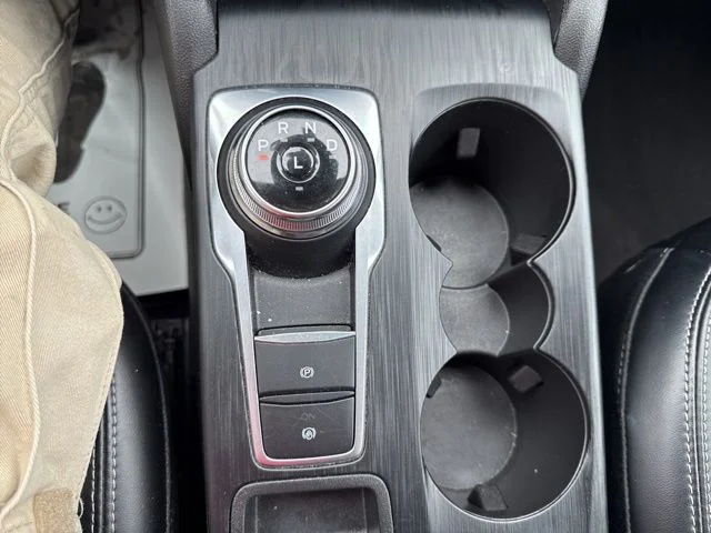 Used 2024  Ford Platinum image 43