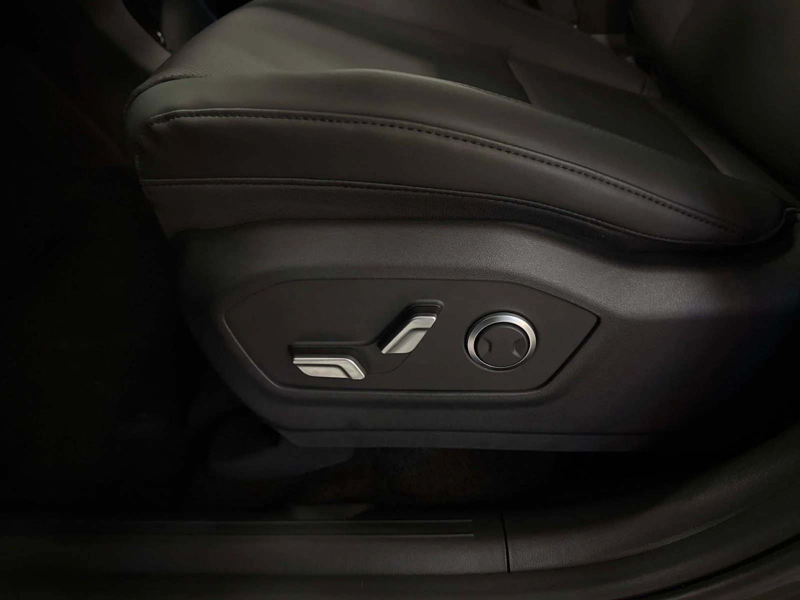 New 2026 Rockwood Green Hyundai SEL image 20