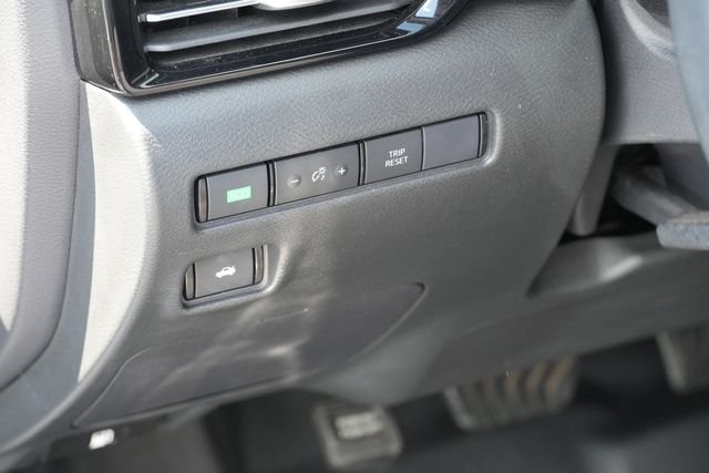 Used 2024 Gray Nissan SR image 23