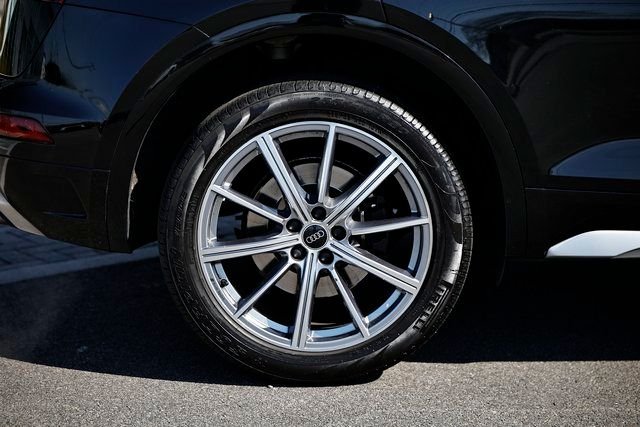 Certified Used 2024 Mythos Black Metallic Audi Premium image 5