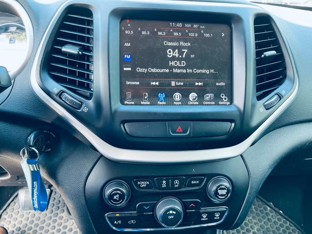 Used 2018 Gray Jeep Trailhawk image 18