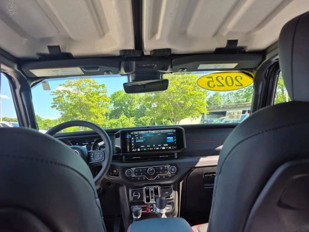 2025 Jeep Gladiator Rubicon - Photo 12