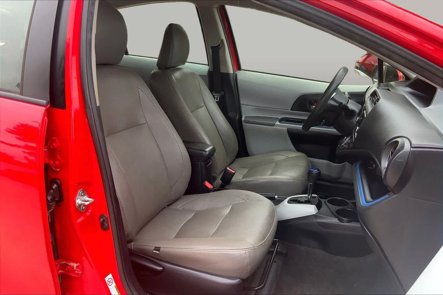 Used 2013 Absolutely Red Toyota Three image 8