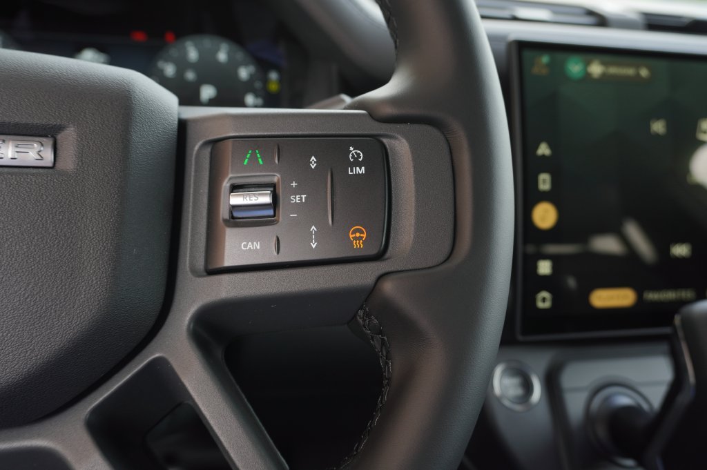 New 2026 Borasco Grey Land Rover X-Dynamic SE image 16