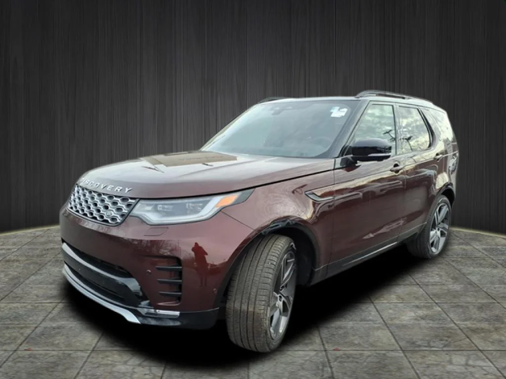 2026 Land Rover Discovery P360 Gemini Edition's photo