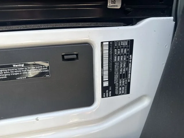 Used 2025 White Mercedes-Benz Cargo 144 WB image 33