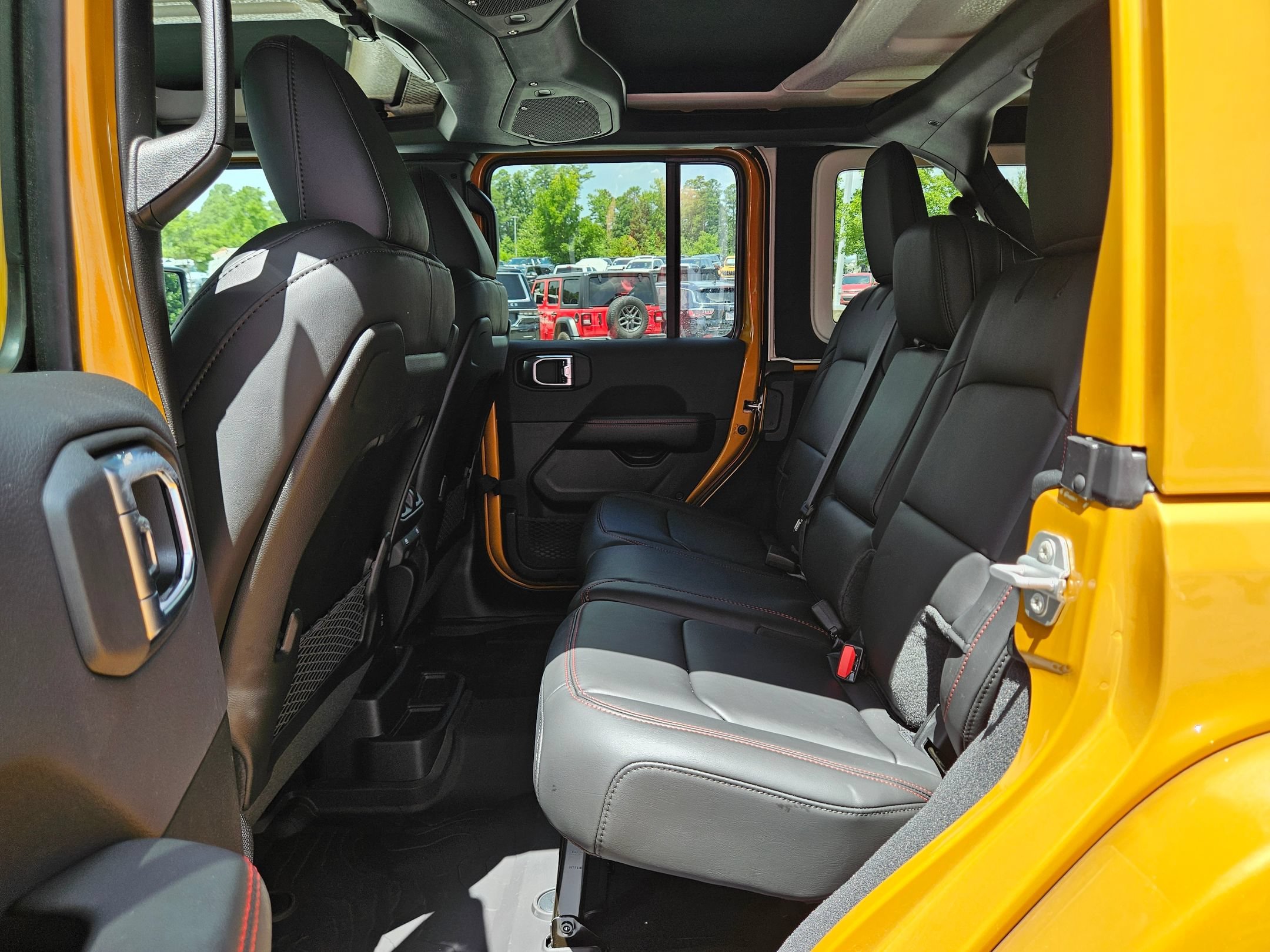 New 2026 Goldilocks Exterior Paint Jeep Rubicon X image 23