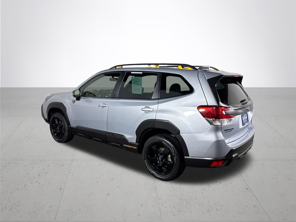 Used 2022 Ice Silver Metallic Subaru Wilderness image 8