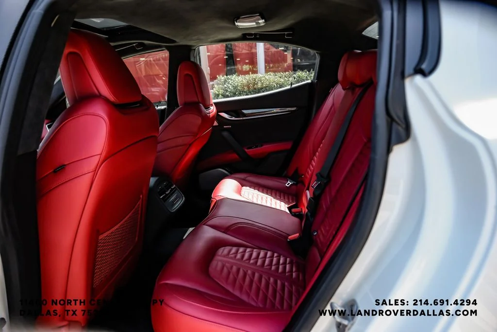 Used 2023 White Maserati Trofeo image 41