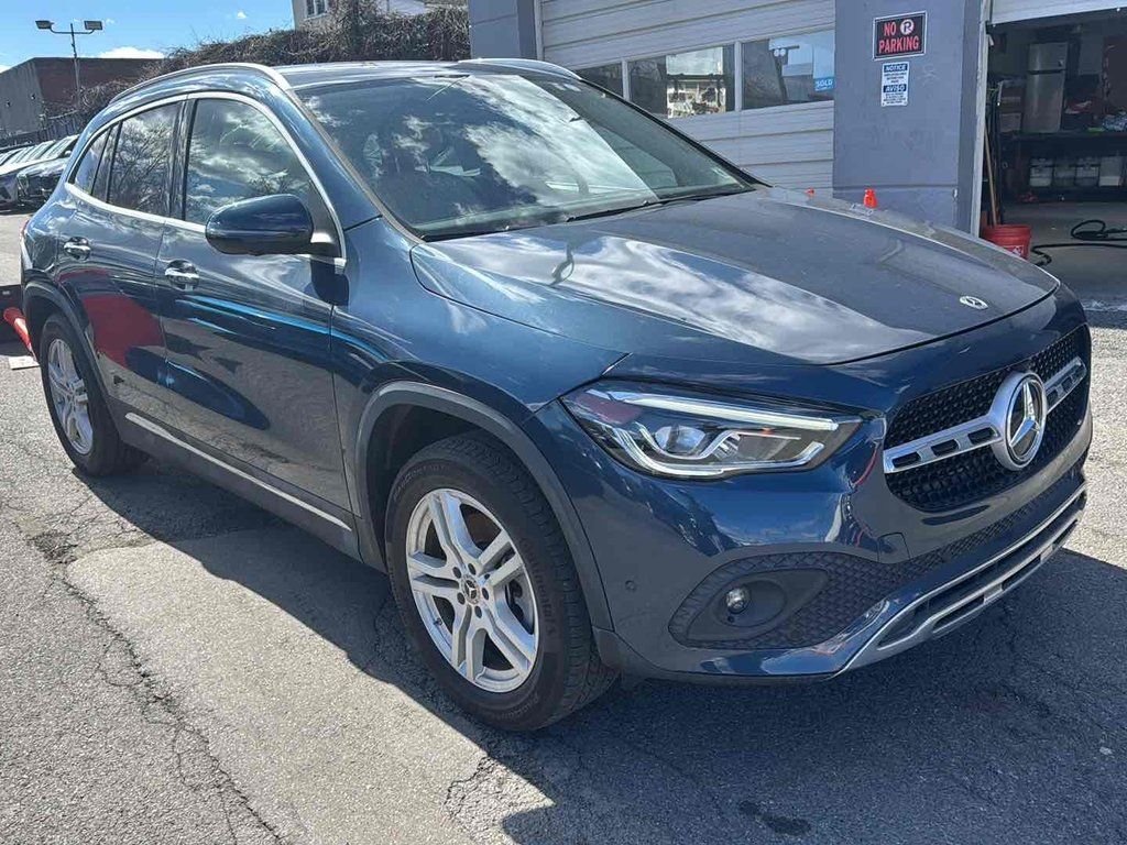 Used 2022 Blue Mercedes-Benz GLA 250 image 9