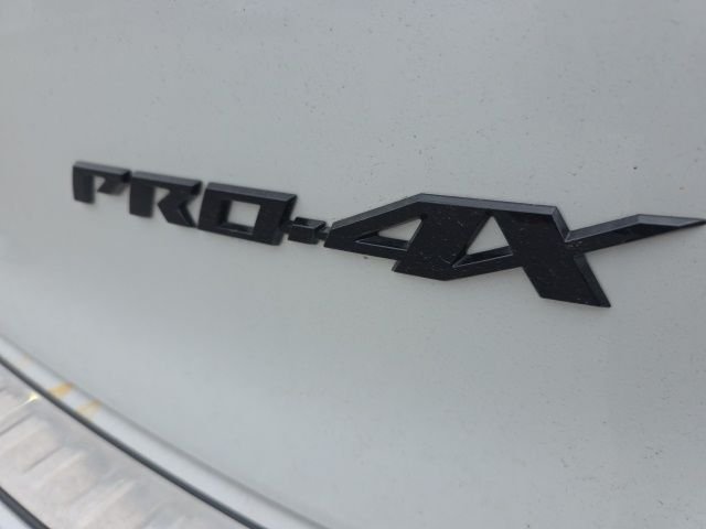 Used 2026 White Nissan PRO-4X image 5