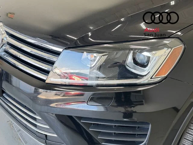 Used 2015 Black Volkswagen V6 Lux image 4