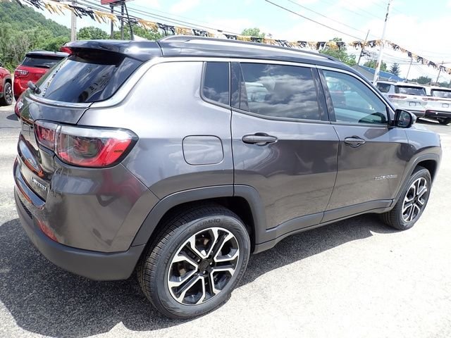 Used 2022 Gray Jeep Limited image 7