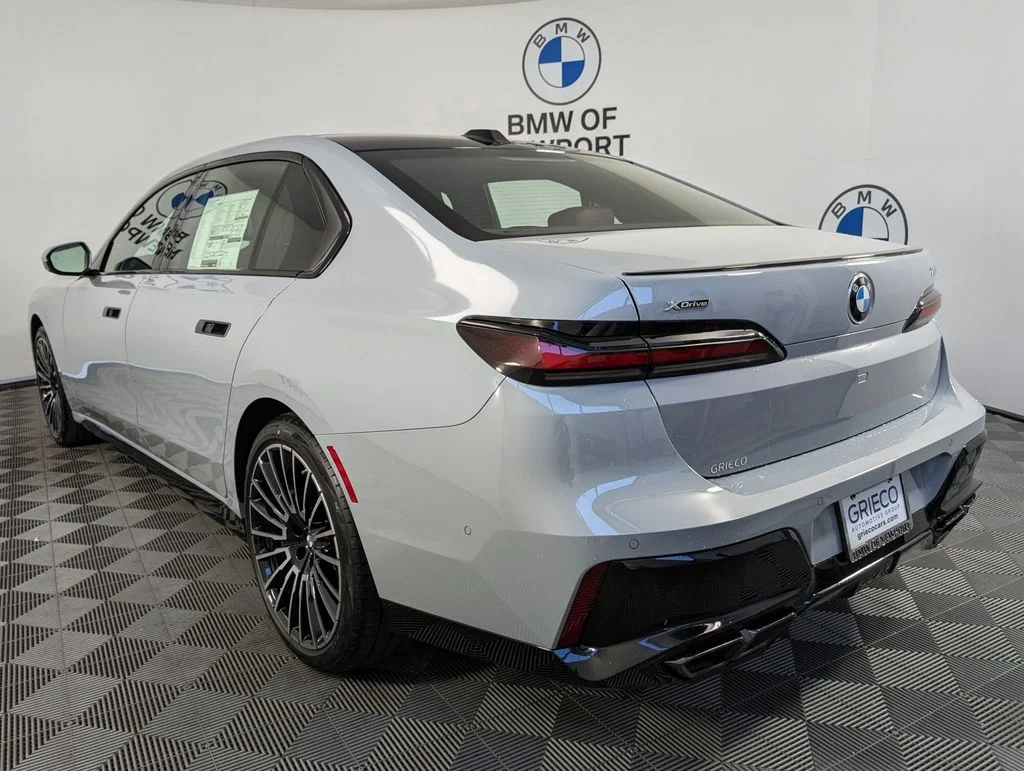 New 2026 Gray BMW 760i xDrive image 8